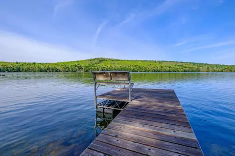 1 Mayflower Way, Norway, ME 04268