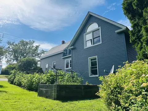 516 Main St, Old Town, ME 04468