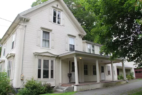 39 Pleasant St, Skowhegan, ME 04976