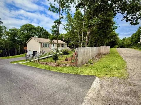 88 Hillcrest Dr Ext, Chelsea, ME 04330