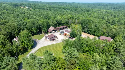 32 Roddy Ln, Readfield, ME 04355