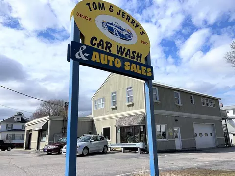 307 Main St, Westbrook, ME 04092