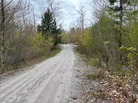 13-16 11 Jessica Way, Poland, ME 04274