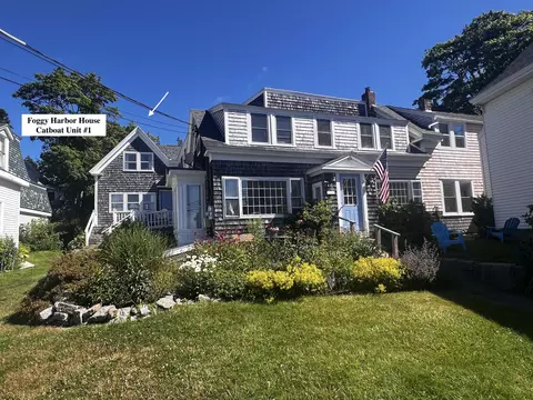60 Main St #1, Stonington, ME 04681