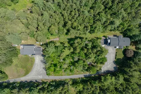 1628 Blodgett Dr, Bar Harbor, ME 04609