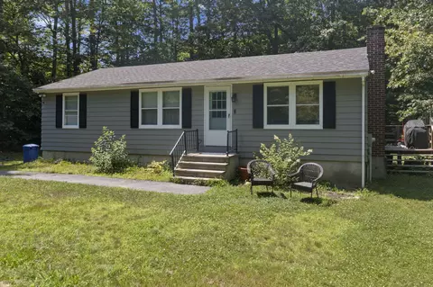 69 Dingley Spring Rd, Gorham, ME 04038
