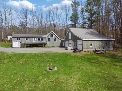 455 River Rd, Norridgewock, ME 04957