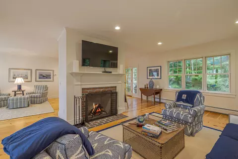 3 And 5 Graves Lane Northeast Hbr, Mount Desert, ME 04662