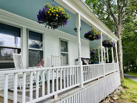 199 Foreside Rd, Falmouth, ME 04105