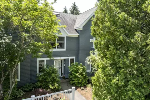 2 Mcfarland Point Dr #35, Boothbay Harbor, ME 04538