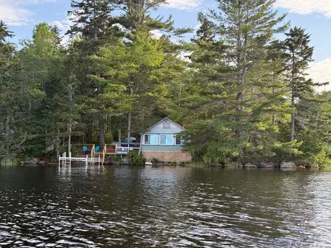 45 Oak Point Rd, Penobscot, ME 04476
