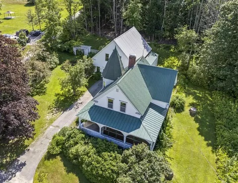 85 S High St, Bridgton, ME 04009