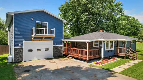 513 Main St, Corinth, ME 04427