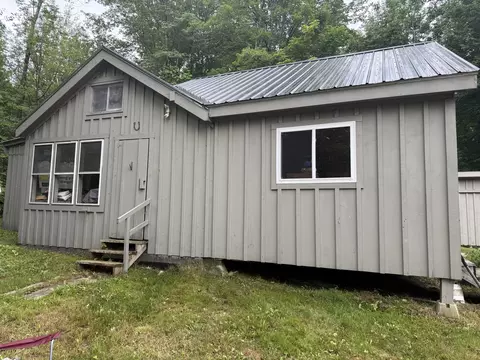 608 Adams Rd, Chesterville, ME 04938