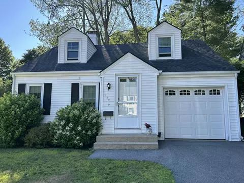 192 Bradley St, Portland, ME 04102