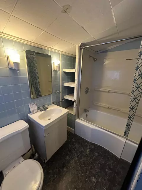 Bath - 47 York St, Millinocket, ME 04462 photo 1 of 3