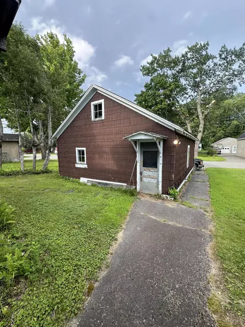 Exterior - 47 York St, Millinocket, ME 04462 photo 3 of 7