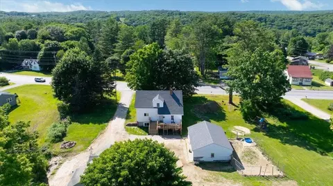 817 Riverside Dr, Augusta, ME 04330