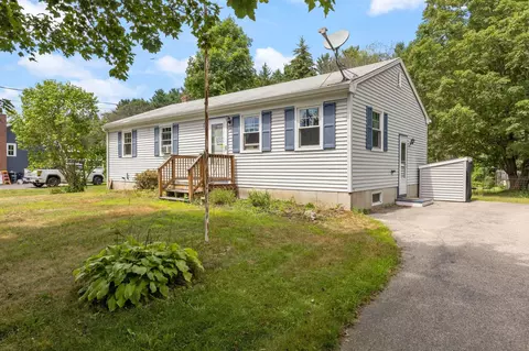 22 Eaton Dr, Buxton, ME 04093