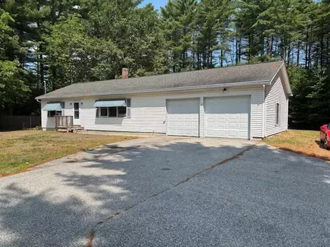 136 Shaker Rd, Gray, ME 04039