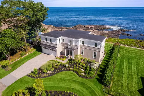 11 Ossipee Rd, York, ME 03902