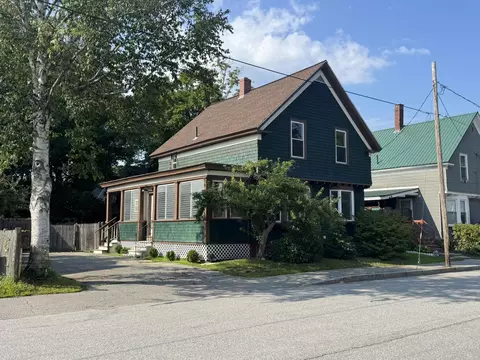 11 Dennison St, Auburn, ME 04210