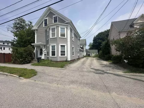 41 Whitney St, Auburn, ME 04210