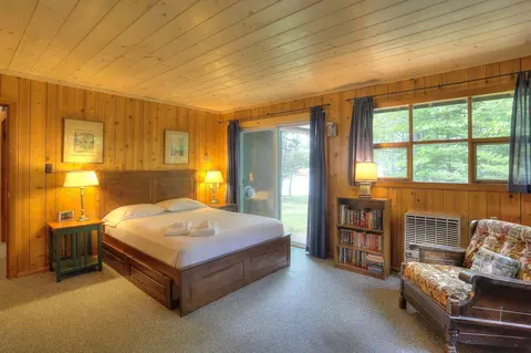 Bedroom - 577 Shelton Trl, Rangeley, ME 04970 photo 4 of 10