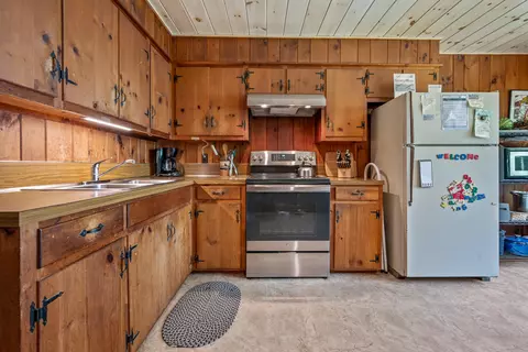 Kitchen - 577 Shelton Trl, Rangeley, ME 04970 photo 1 of 4