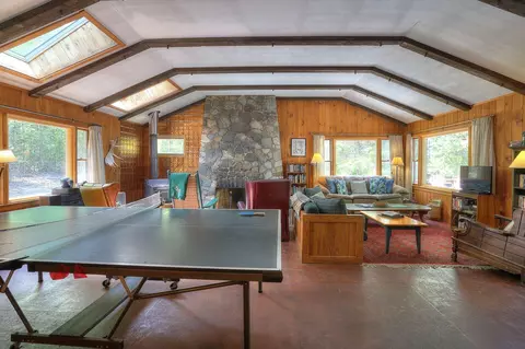 Living - 577 Shelton Trl, Rangeley, ME 04970 photo 4 of 10