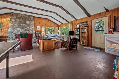 Living - 577 Shelton Trl, Rangeley, ME 04970 photo 10 of 10