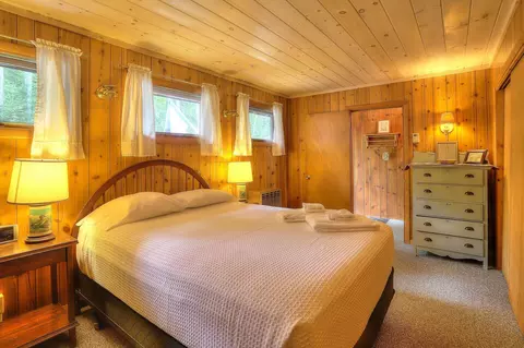 Bedroom - 577 Shelton Trl, Rangeley, ME 04970 photo 3 of 10