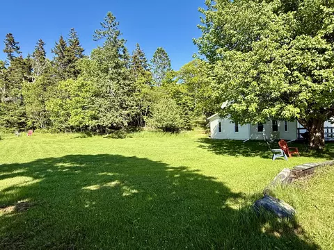 Exterior - 50 E Boston Rd, Vinalhaven, ME 04863 photo 4 of 13