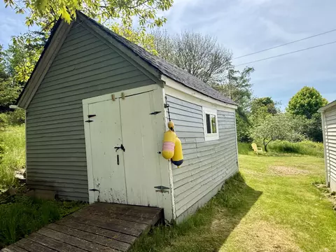 Exterior - 50 E Boston Rd, Vinalhaven, ME 04863 photo 7 of 13