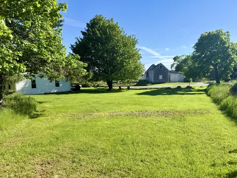 Exterior - 50 E Boston Rd, Vinalhaven, ME 04863 photo 2 of 13