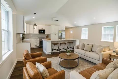 497 N Parish Rd, Turner, ME 04282