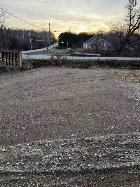 2490 Western Ave, Newburgh, ME 04444
