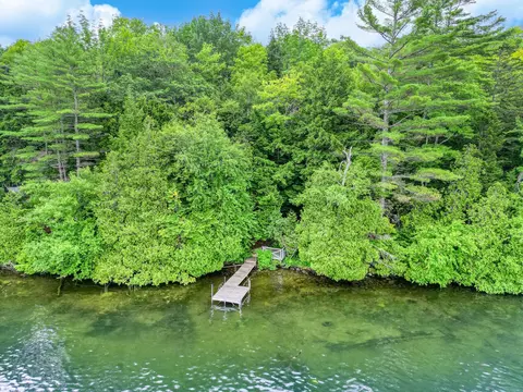 127 Hight Rd, Mount Vernon, ME 04352