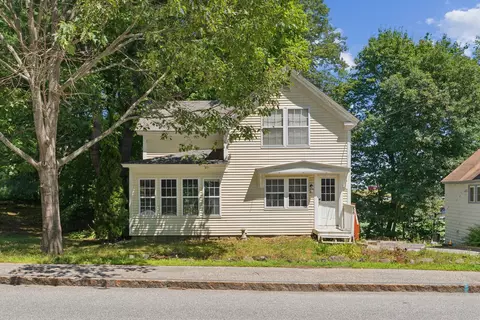 68 Western Ave, Auburn, ME 04210