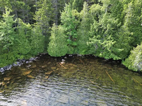 20 Stanhope Mill Rd, Lincoln, ME 04457