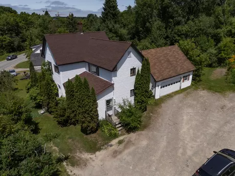 28 Mill St, Brewer, ME 04412