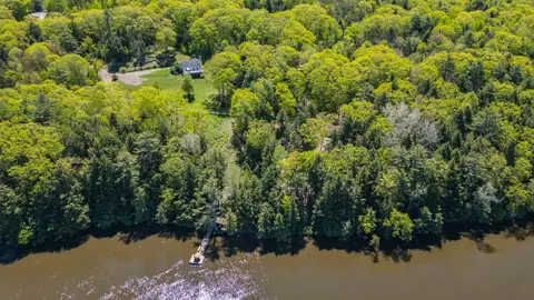 543 A Middle Rd, Dresden, ME 04342