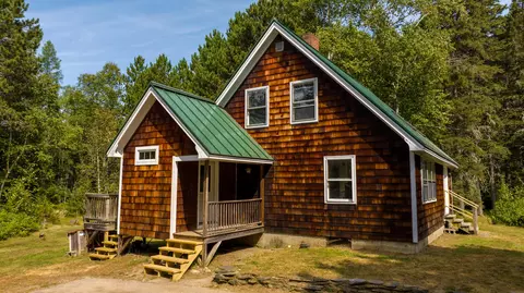 27 Peabody Rd, Eustis, ME 04936