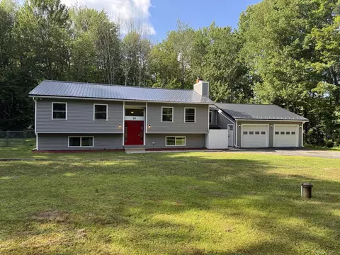 24 Belgrade Rd, Manchester, ME 04351