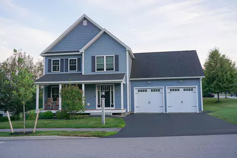 10 Casco Bay Dr, Cumberland, ME 04110