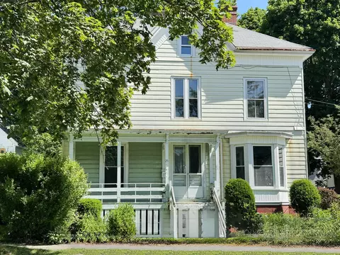 25 Pleasant Ave, Portland, ME 04103