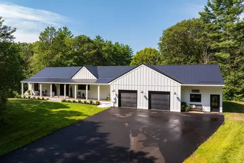 10 Lewis Rd, Kittery, ME 03904