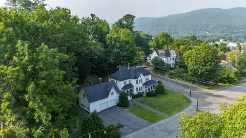 105 Franklin St, Rumford, ME 04276
