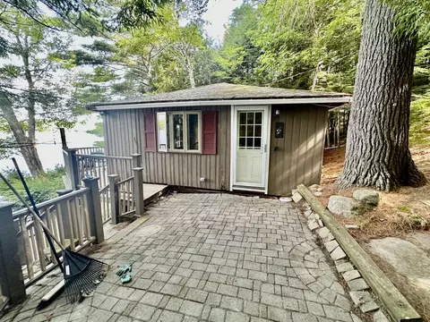 206 Endicott Rd, Belgrade, ME 04917