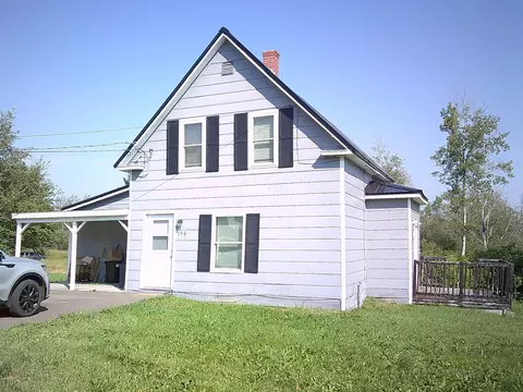 198 Forest Ave, Fort Fairfield, ME 04742